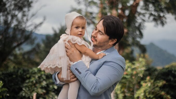 erfahren sie alles &uuml;ber die bedeutung und traditionen der taufe &ndash; ein wichtiger schritt im christlichen glauben, der feier der aufnahme in die gemeinschaft.