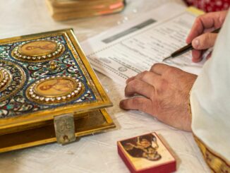 entdecken sie alles wichtige zur taufe: bedeutung, traditionen und tipps f&uuml;r eine feierliche zeremonie.