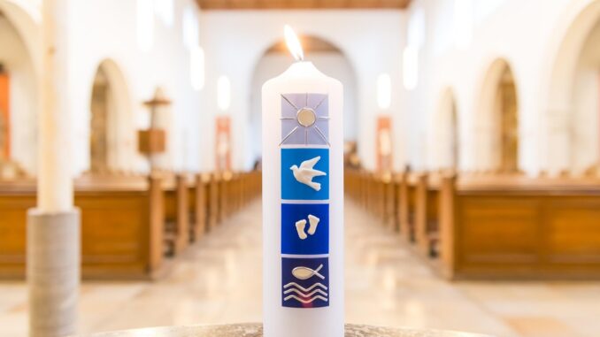 taufurkunde: offizieller nachweis der taufe mit wichtigen informationen wie name, taufdatum und taufpfarrei.